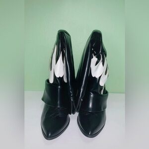 Cape Robbin "Spitfire" Black & White Flame Western Wedge Boots - 11W